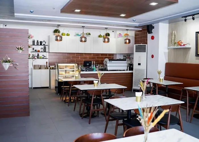 Oyo 1168 Gimaca Boutique & Cafe 3*