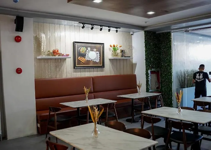 Oyo 1168 Gimaca Boutique & Cafe 3* Manila